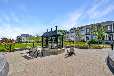 Tiny photo for 2129 Yellowstone Boulevard, Mundelein, IL 60060 (MLS # 12692111)