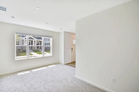 Tiny photo for 2129 Yellowstone Boulevard, Mundelein, IL 60060 (MLS # 12692111)