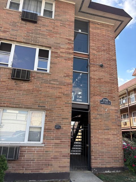 Photo of 2330 N Harlem Avenue, Elmwood Park, IL 60707 (MLS # 12486460)