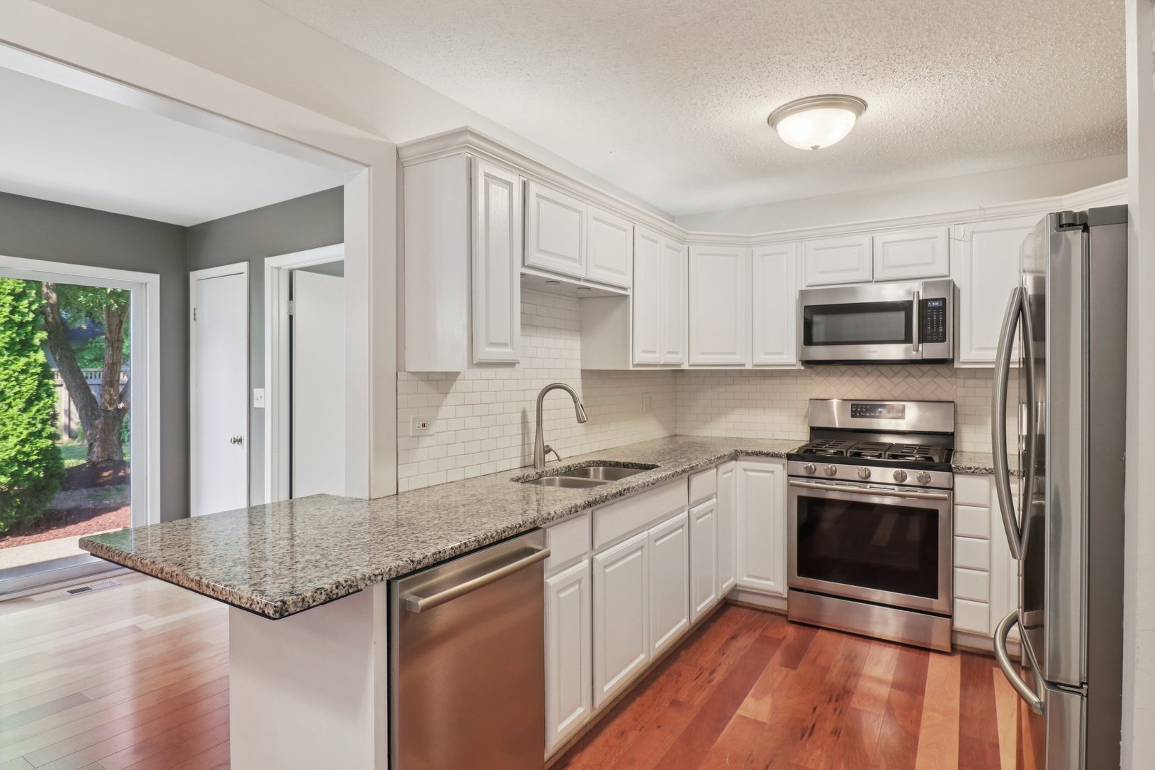 30W115 Greenbrook Court