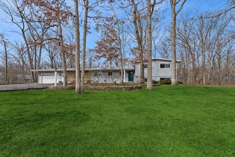 Tiny photo for 1478 Shawnee Trail, Riverwoods, IL 60015 (MLS # 12562110)