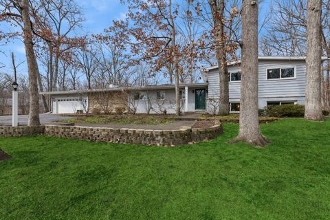 Tiny photo for 1478 Shawnee Trail, Riverwoods, IL 60015 (MLS # 12562110)