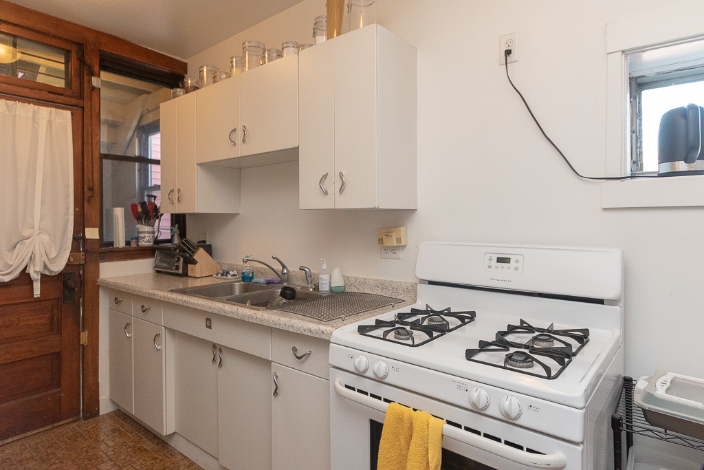 3615 N PAULINA Street 1C