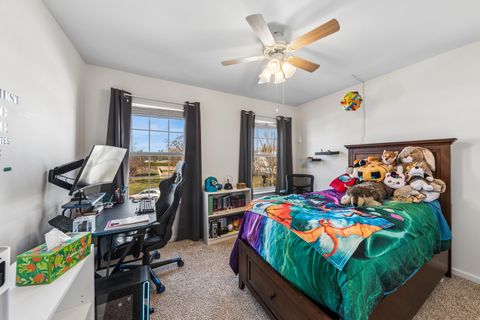 Tiny photo for 543 Sparrow Court, Lindenhurst, IL 60046 (MLS # 12583692)