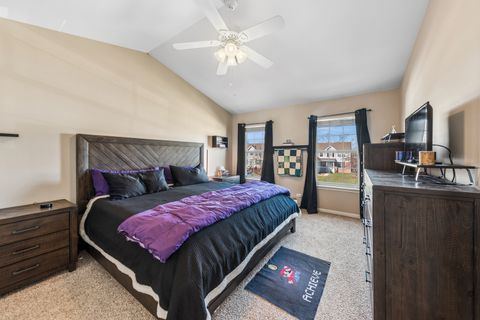 Tiny photo for 543 Sparrow Court, Lindenhurst, IL 60046 (MLS # 12583692)