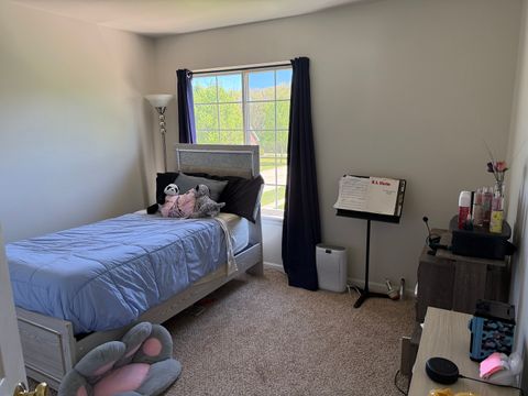 Tiny photo for 543 Sparrow Court, Lindenhurst, IL 60046 (MLS # 12583692)