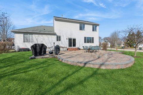 Tiny photo for 543 Sparrow Court, Lindenhurst, IL 60046 (MLS # 12583692)