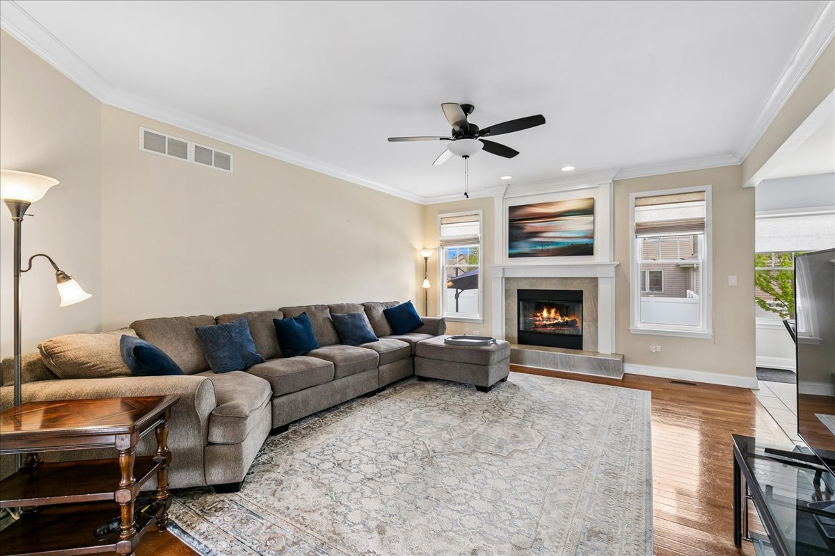 1015 Meadow Path