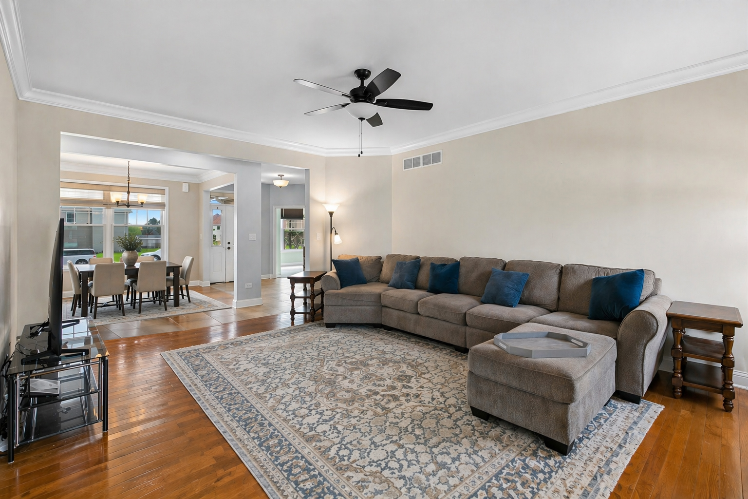 1015 Meadow Path