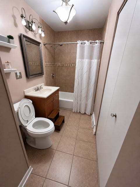 Tiny photo for 324 N EMERALD Avenue, Mundelein, IL 60060 (MLS # 12762065)