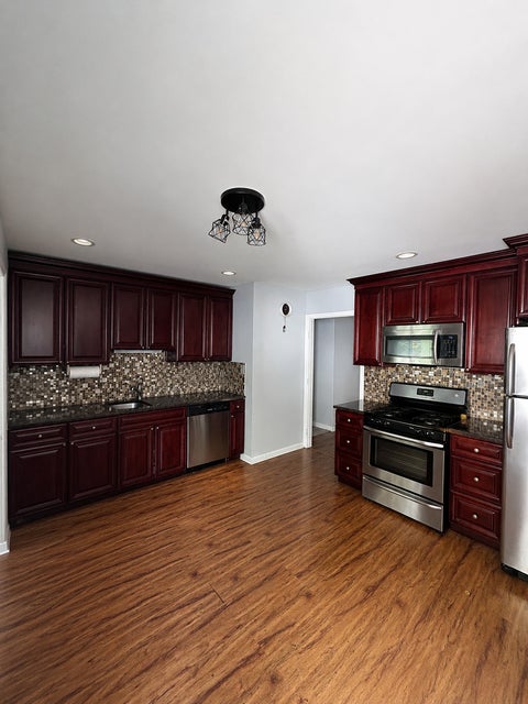 Tiny photo for 324 N EMERALD Avenue, Mundelein, IL 60060 (MLS # 12762065)