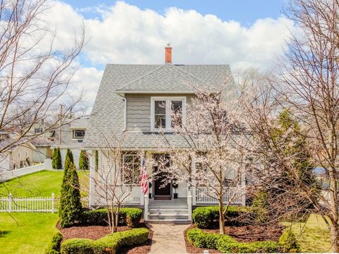 Tiny photo for 220 Hickory Street, Frankfort, IL 60423 (MLS # 12609741)