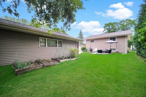 Tiny photo for 130 S Milton Avenue, Glen Ellyn, IL 60137 (MLS # 12764774)