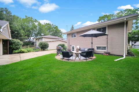 Tiny photo for 130 S Milton Avenue, Glen Ellyn, IL 60137 (MLS # 12764774)