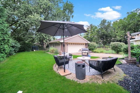 Tiny photo for 130 S Milton Avenue, Glen Ellyn, IL 60137 (MLS # 12764774)