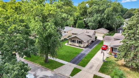 Tiny photo for 130 S Milton Avenue, Glen Ellyn, IL 60137 (MLS # 12764774)