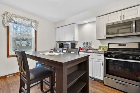 Tiny photo for 627 S Circle Drive, Wilmington, IL 60481 (MLS # 12605931)