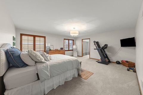 Tiny photo for 393 E 16th Place, Lombard, IL 60148 (MLS # 12541604)