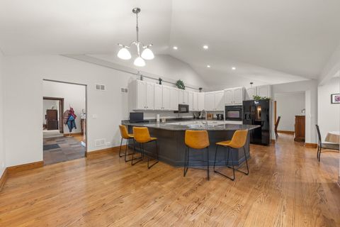 Tiny photo for 393 E 16th Place, Lombard, IL 60148 (MLS # 12541604)