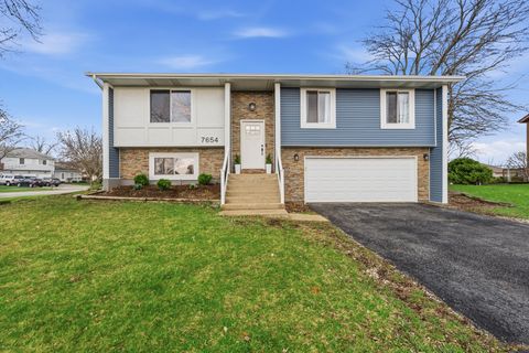 Photo of 7654 W Moorefield Drive, Frankfort, IL 60423 (MLS # 12633024)