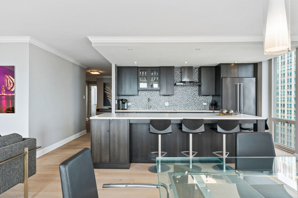 111 E Chestnut Street 38A