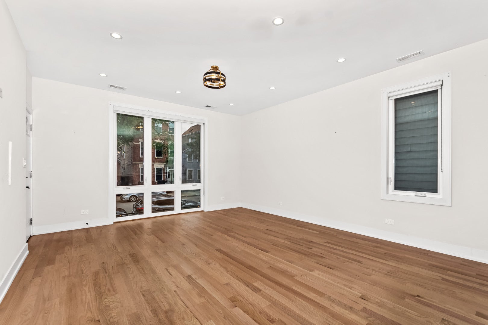 1738 W 17th Street 2