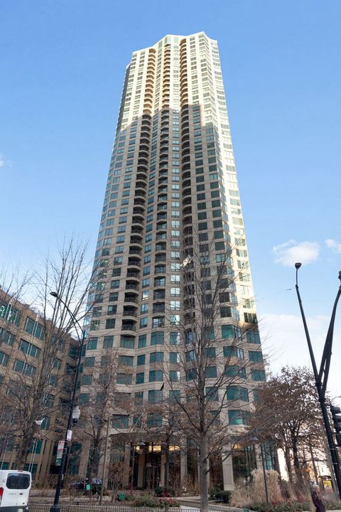Photo of 400 N La Salle Drive #1403, Chicago, IL 60654 (MLS # 12583620)