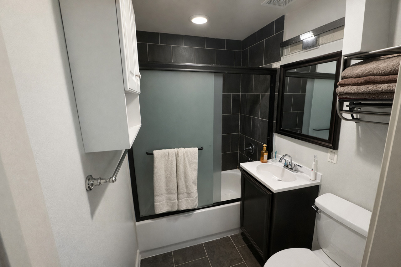 4718.5 N Beacon Street 2S