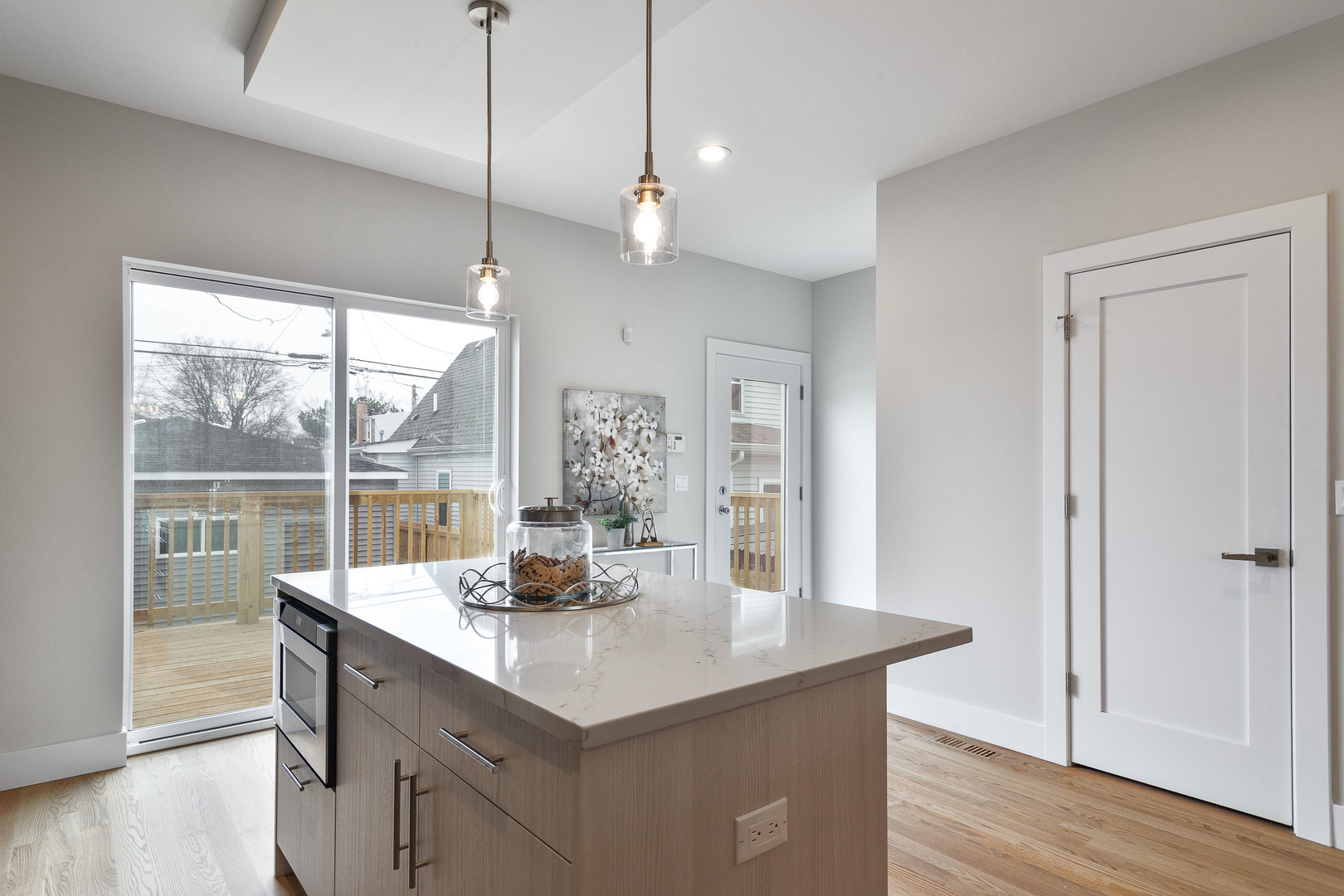 3013 N Normandy Avenue