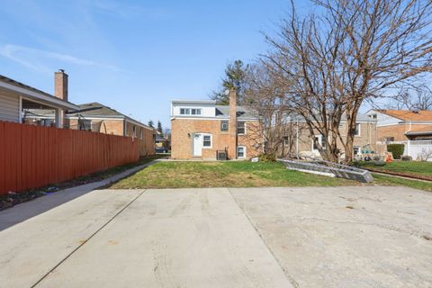 Tiny photo for 519 Bellwood Avenue, Bellwood, IL 60104 (MLS # 12601645)