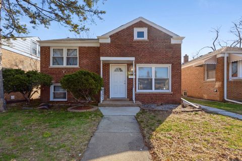 Photo of 519 Bellwood Avenue, Bellwood, IL 60104 (MLS # 12601645)