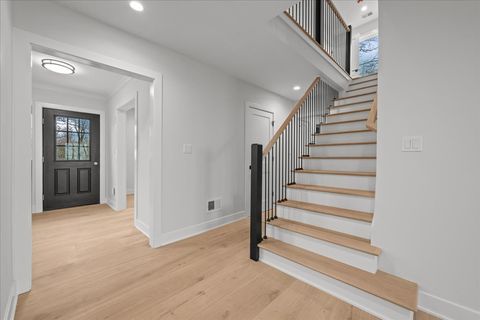 Tiny photo for 22 Lakeview Terrace, Highland Park, IL 60035 (MLS # 12481895)