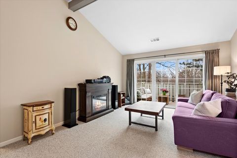 Tiny photo for 1675 Grosvenor Circle #C, Wheaton, IL 60189 (MLS # 12600133)
