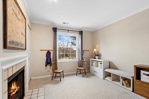 Tiny photo for 1675 Grosvenor Circle #C, Wheaton, IL 60189 (MLS # 12600133)