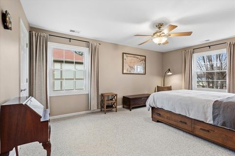 Tiny photo for 1675 Grosvenor Circle #C, Wheaton, IL 60189 (MLS # 12600133)