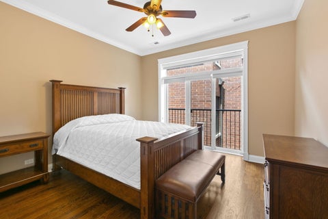 Tiny photo for 1952 W Cuyler Avenue #404, Chicago, IL 60613 (MLS # 12701911)