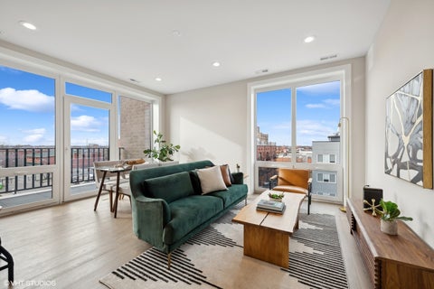 Tiny photo for 2342 W Adams Street #406, Chicago, IL 60612 (MLS # 12748292)