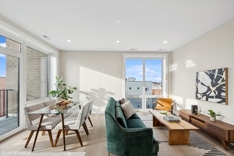 Tiny photo for 2342 W Adams Street #406, Chicago, IL 60612 (MLS # 12748292)