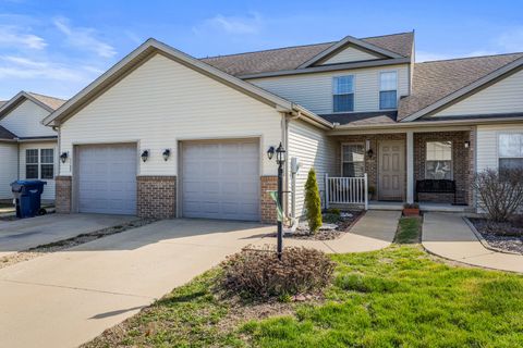 Photo of 1404 Bluegrass Lane, Champaign, IL 61822 (MLS # 12597376)