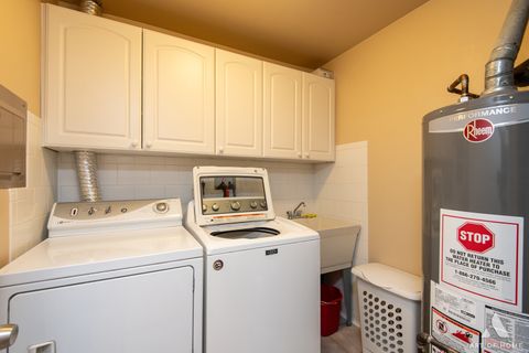 Tiny photo for 2950 NORTHAMPTON Drive #B1, Rolling Meadows, IL 60008 (MLS # 12473024)