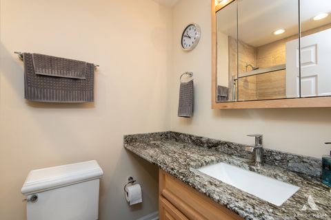 Tiny photo for 2950 NORTHAMPTON Drive #B1, Rolling Meadows, IL 60008 (MLS # 12473024)