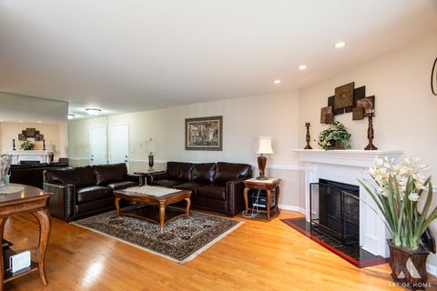 Tiny photo for 2950 NORTHAMPTON Drive #B1, Rolling Meadows, IL 60008 (MLS # 12473024)