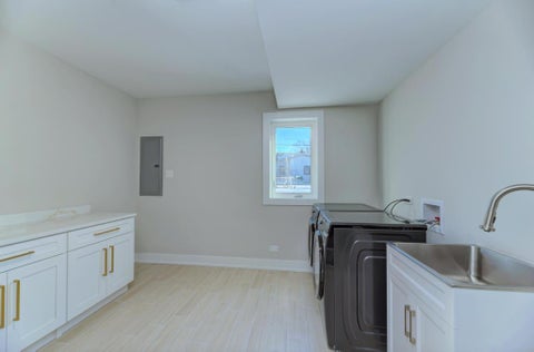 Tiny photo for 6519 W 82nd Street, Burbank, IL 60459 (MLS # 12682375)