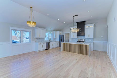 Tiny photo for 6519 W 82nd Street, Burbank, IL 60459 (MLS # 12682375)