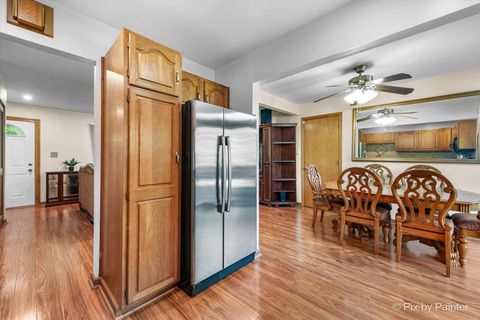 Tiny photo for 849 Hemlock Drive, Sleepy Hollow, IL 60118 (MLS # 12479415)