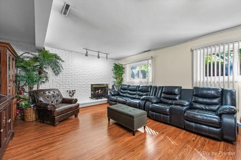 Tiny photo for 849 Hemlock Drive, Sleepy Hollow, IL 60118 (MLS # 12479415)