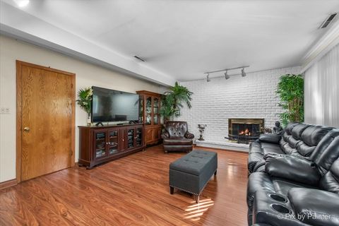 Tiny photo for 849 Hemlock Drive, Sleepy Hollow, IL 60118 (MLS # 12479415)
