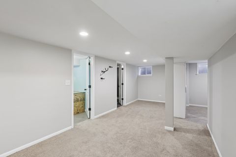 Tiny photo for 6803 N KEELER Avenue, Lincolnwood, IL 60712 (MLS # 12610683)