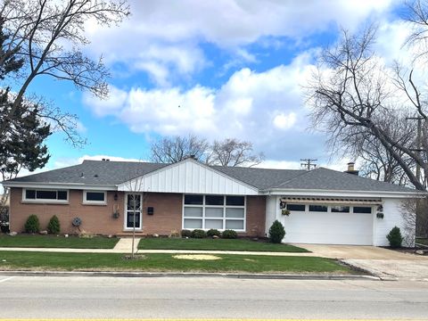 6803 N Keeler Avenue, Lincolnwood, IL 60712 - #: 12610683