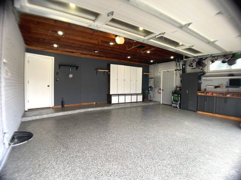 Tiny photo for 6803 N KEELER Avenue, Lincolnwood, IL 60712 (MLS # 12610683)